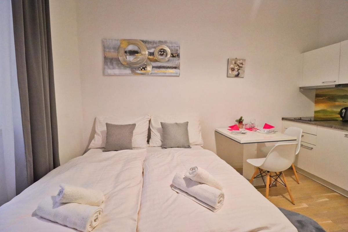 Modern In The Heart Of Apartment Prague