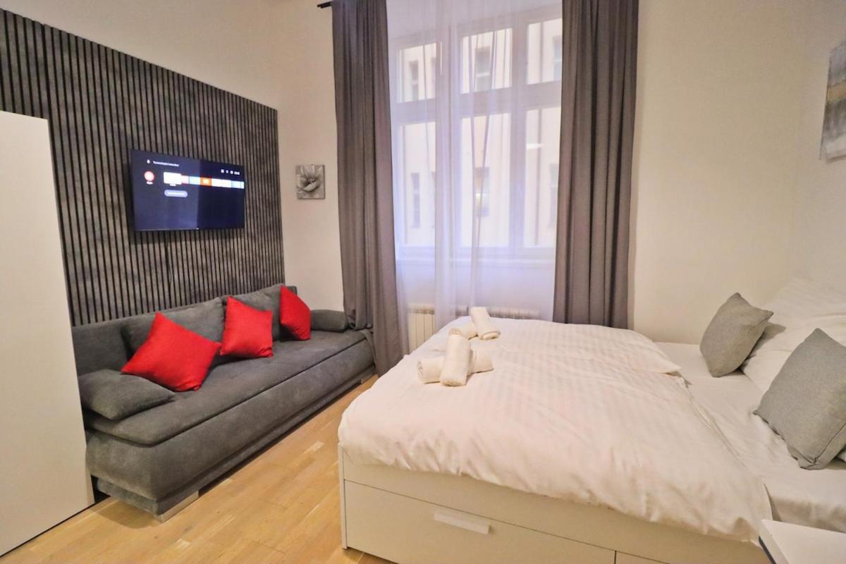 Modern In The Heart Of Apartment