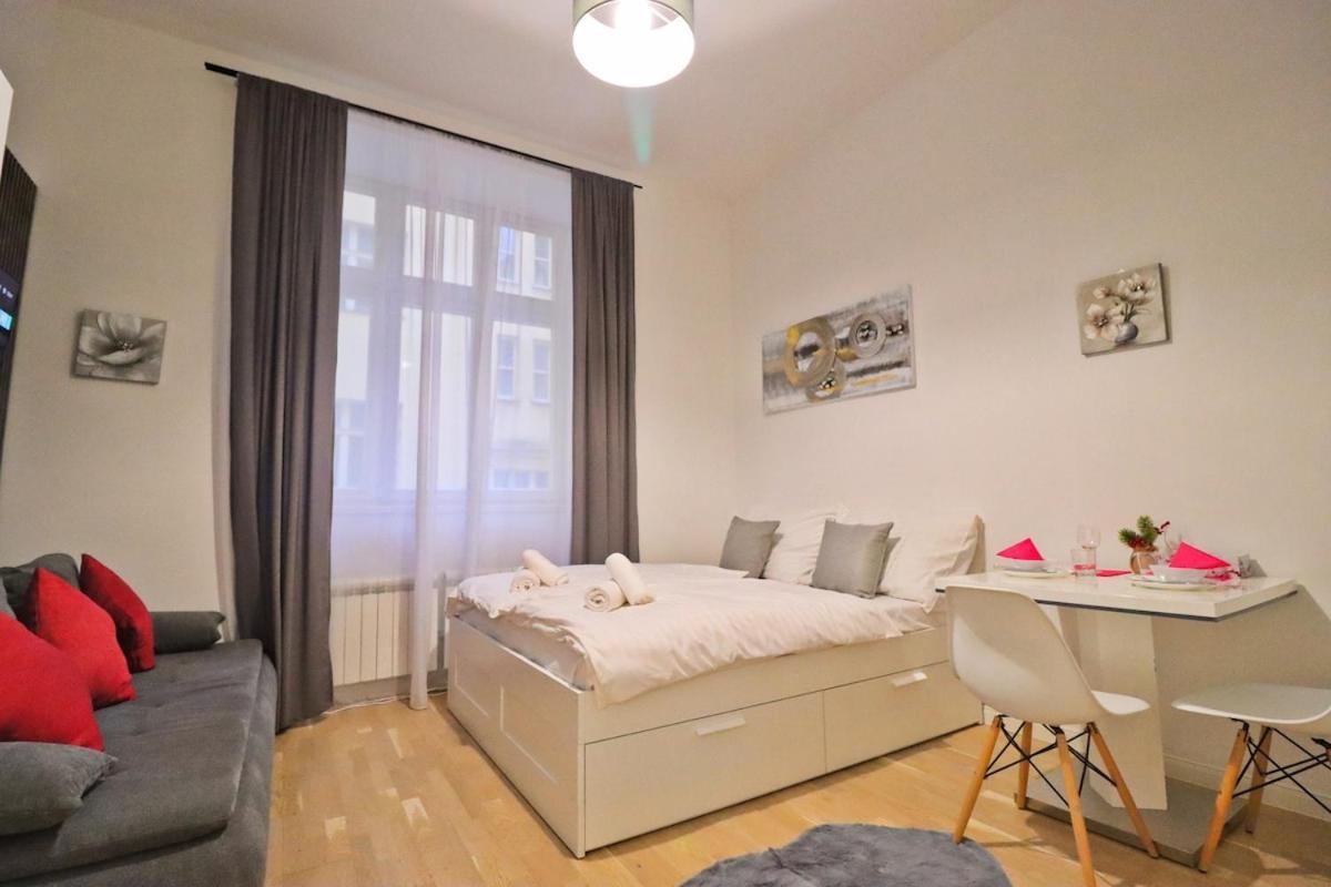 Modern In The Heart Of Apartment Prague